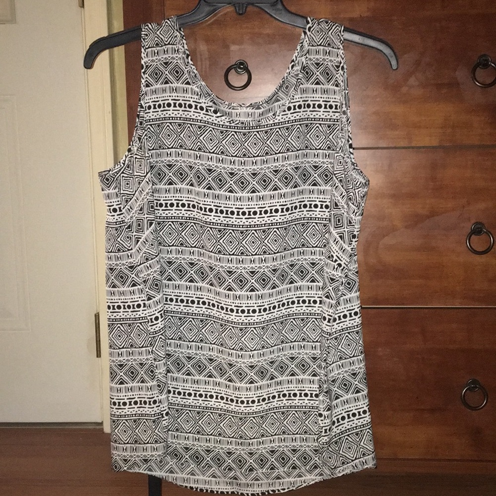 Adorable Plus Size Tribal Tank (Black/White)